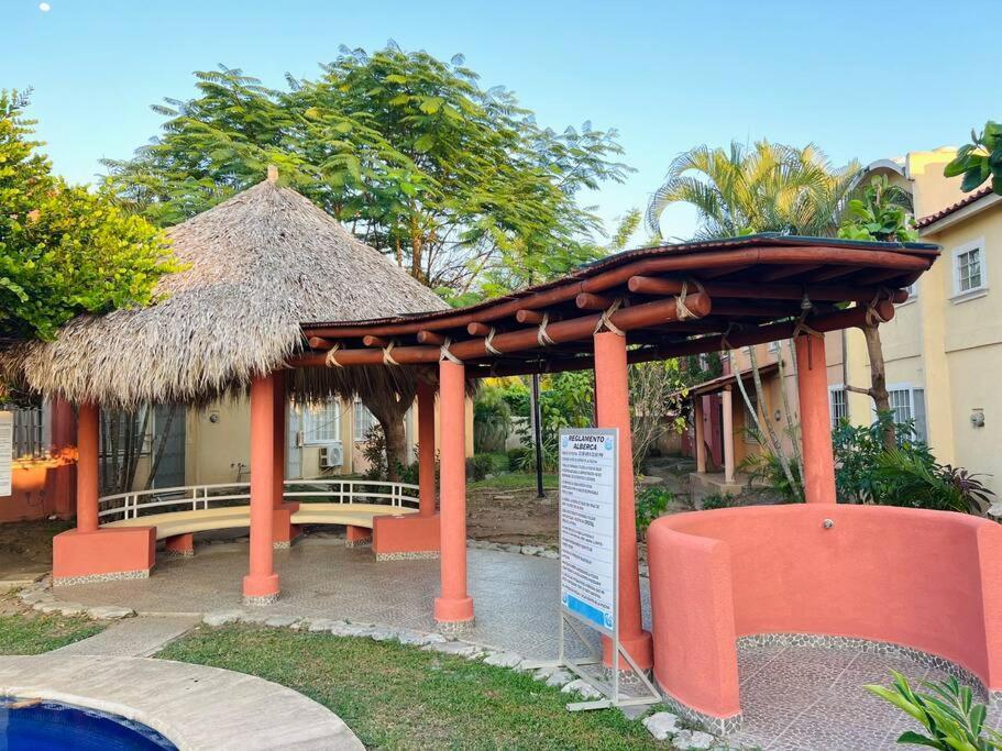 Casa Con Alberca A 8 Min De Playa Διαμέρισμα Ixtapa  Εξωτερικό φωτογραφία
